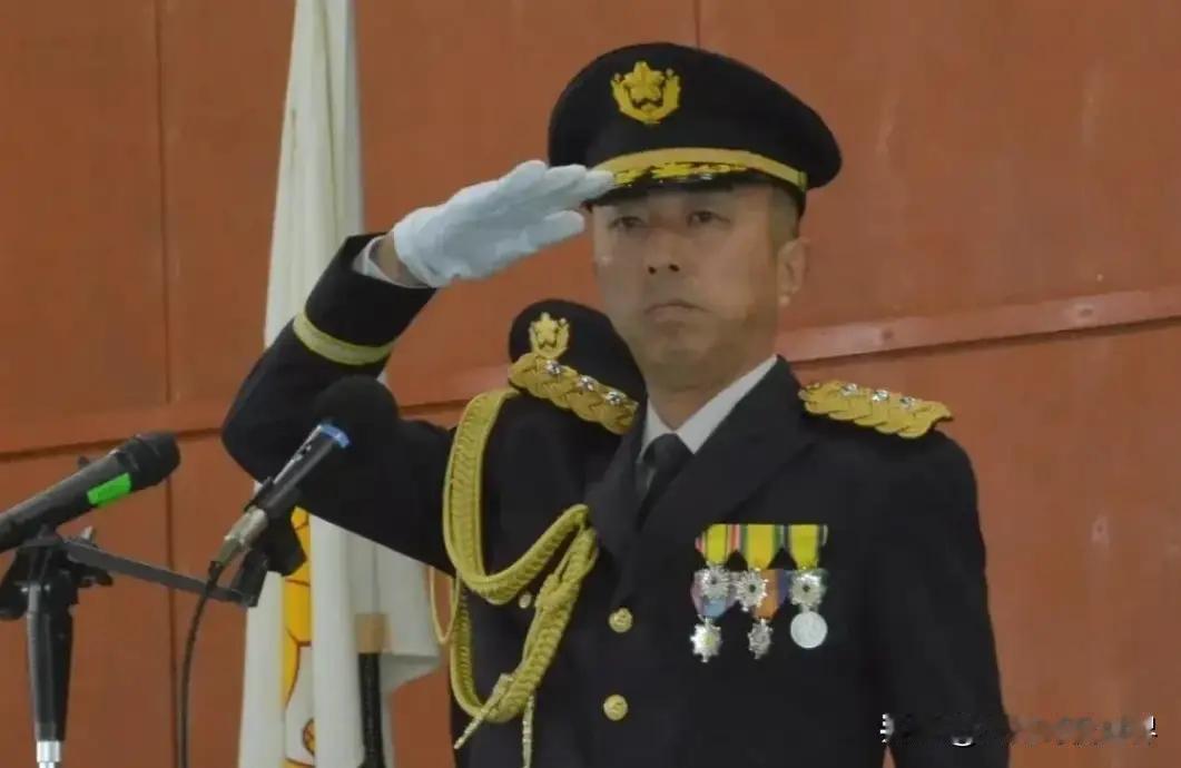 好消息！特大好消息！日本自卫队高官死于坠机。日本陆上自卫队21日晚发布消息称，日