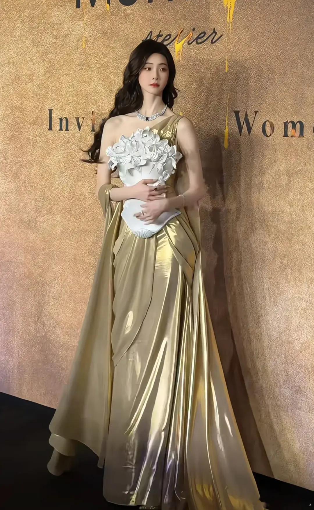 你们觉得二公主以后有机会做流量花吗？