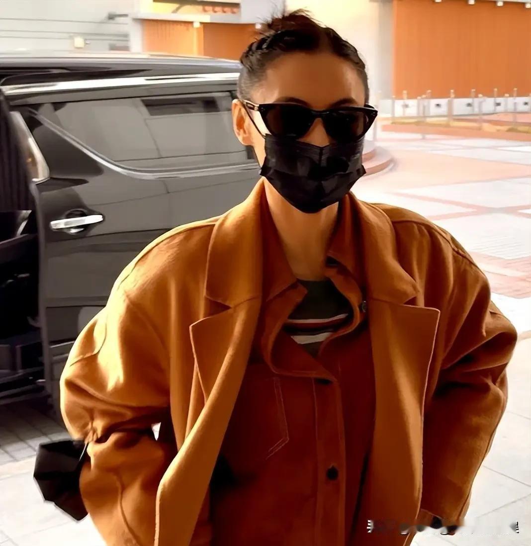 感觉张柏芝挺可怜的，两次出庭都是孤军奋战，那个经纪人好搞笑，多年前的事情拿出来说