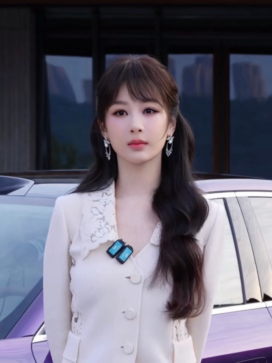 杨紫奇瑞直播，可爱萌物待会儿见～