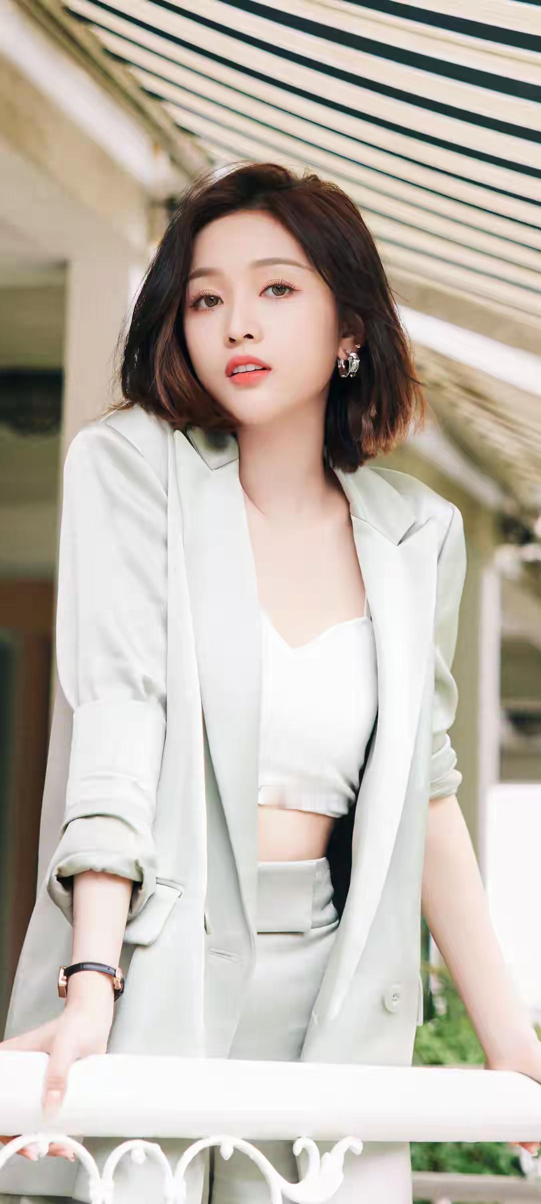 吴宣仪天南地北大拜年