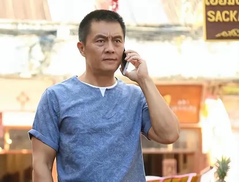 老戏骨常戎现状：62岁一身腱子肉，热衷于下厨，45岁妻子风韵犹存