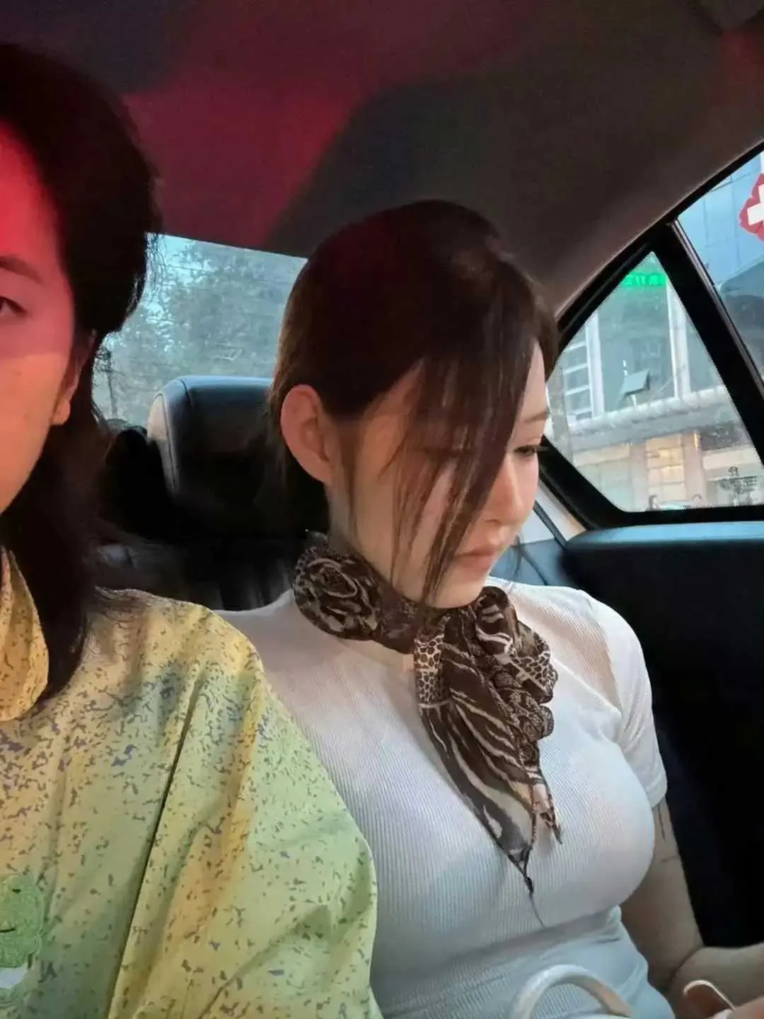 单位的人事，这么漂亮的也还没结婚