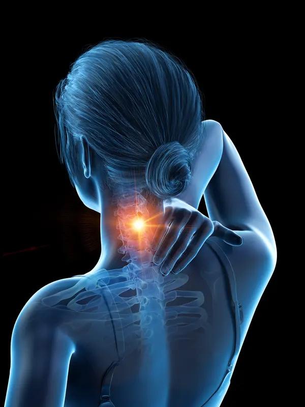 颈椎病导致手麻、后背疼太折磨人了！我有一些办法可以分享。专业治疗得重视，找医生