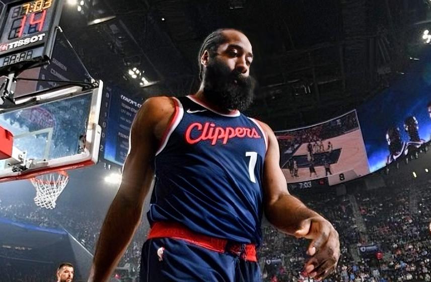 杜兰特：三弟，你这是要申请交易了吗？？？哈登：这话怎么说？？？杜兰特：你不会