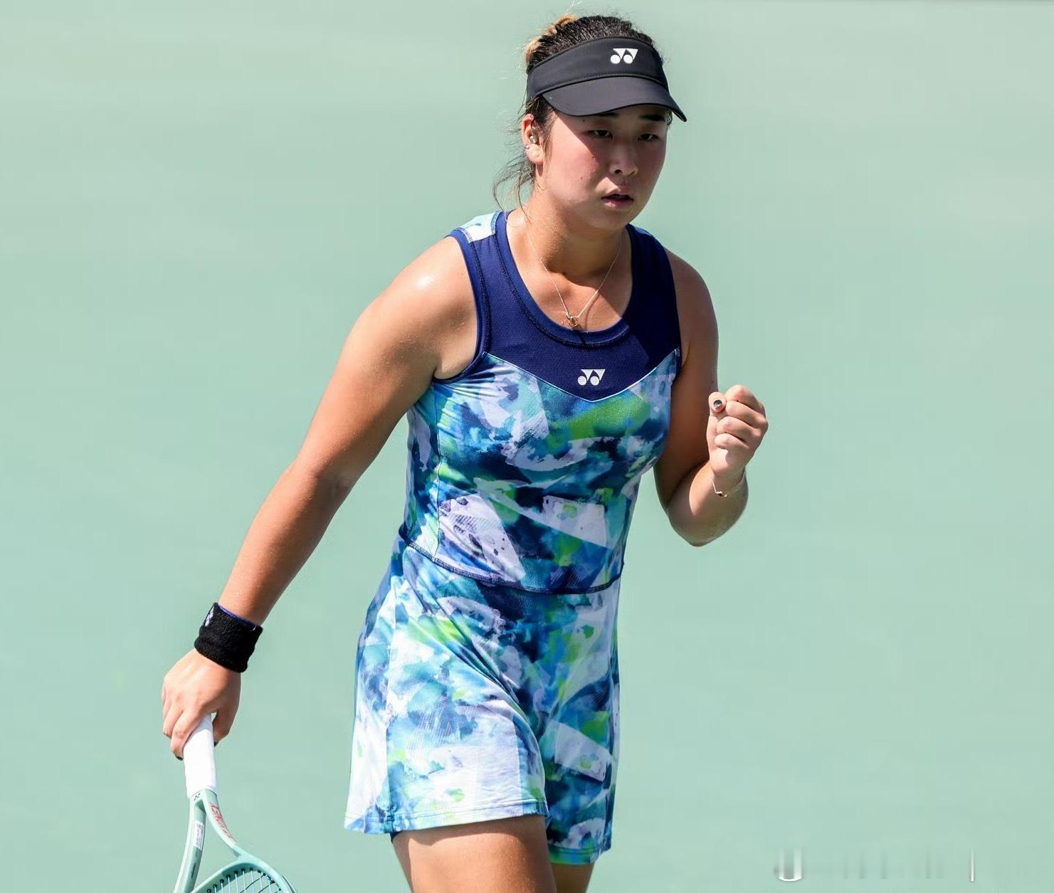 WTA125🇬🇧伊尔克利站女单资格赛🇨🇳施晗6-4/2-6/6-1🇬