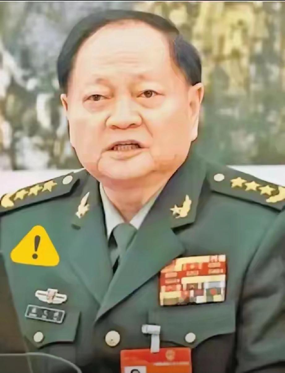 半夜翻手机，冷不丁刷到军队反腐的新通报，一条条看下来，那股火真是压不住。我就纳闷