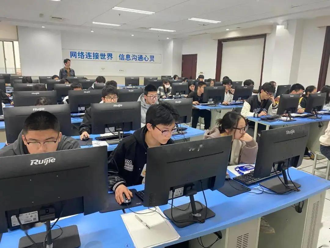 明天就是全国计算机等级考试的日子了。计算机等级考试证书有用吗？有人说计算机等级