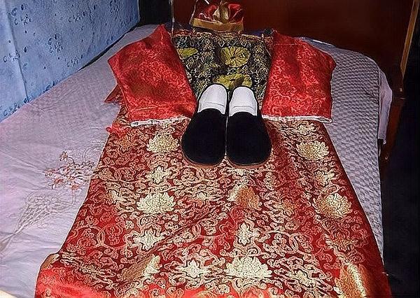 亲人去世后最忌讳的，8件事看看都有哪八件事情呢？是对逝者的不敬呢？第一。老人走