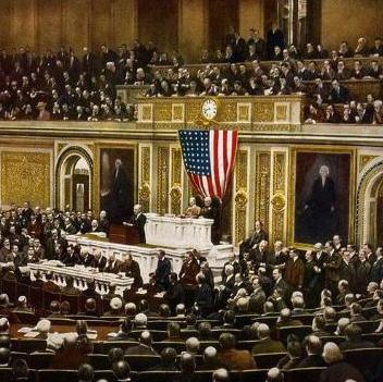 美国国会议员对美国人说，请记住！日本在中国杀害100万人的时候，有54.4万人是