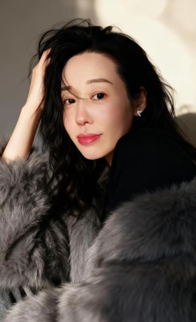 男人想找个女人过夜其实挺容易的花几十块、几百块或者请吃顿饭就行但男人想找