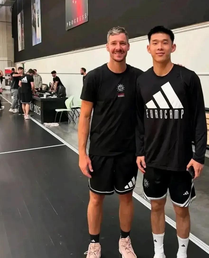 林葳的机会来了！NBA67名新秀退选近日据NBA官方报道，截止6月15日NBA