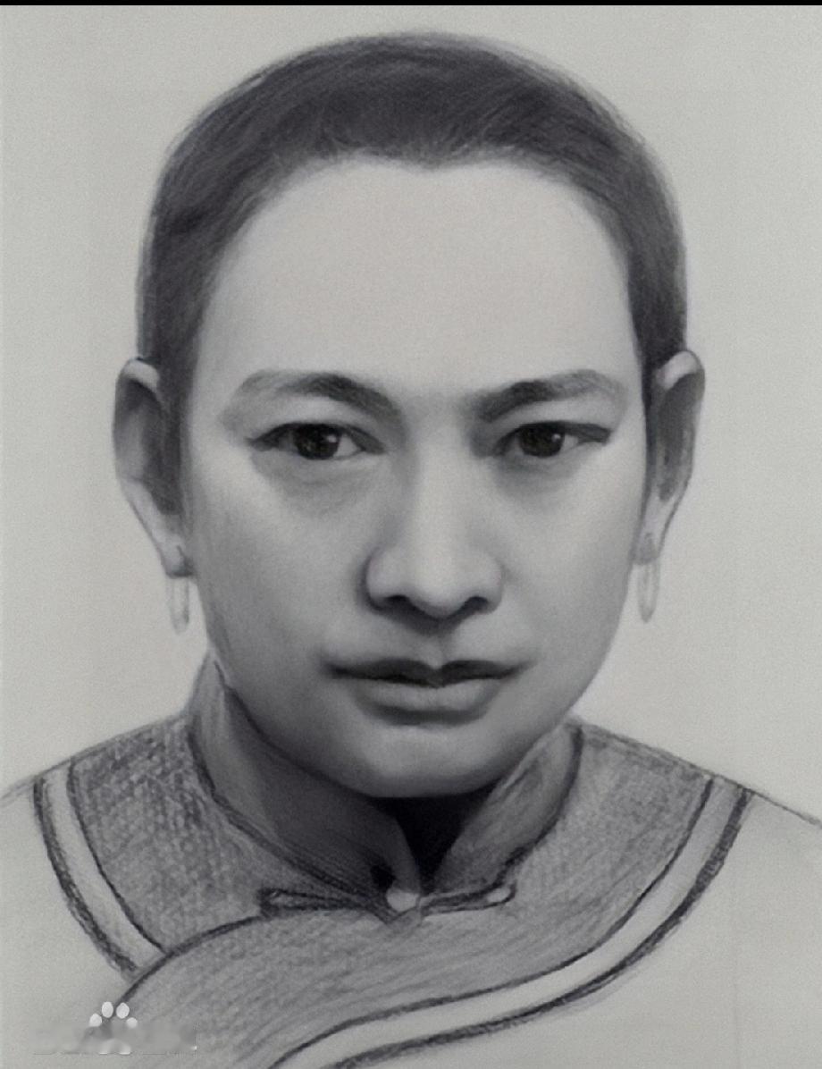 🍁1946年🍁周总理在重庆接受《大公报》记者曾敏之采访时，感慨道：“35年了