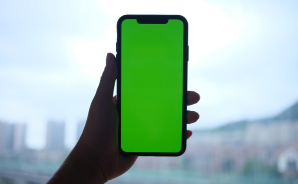 干翻三星！国产柔性薄膜屏幕突破，可折叠10万次不变形