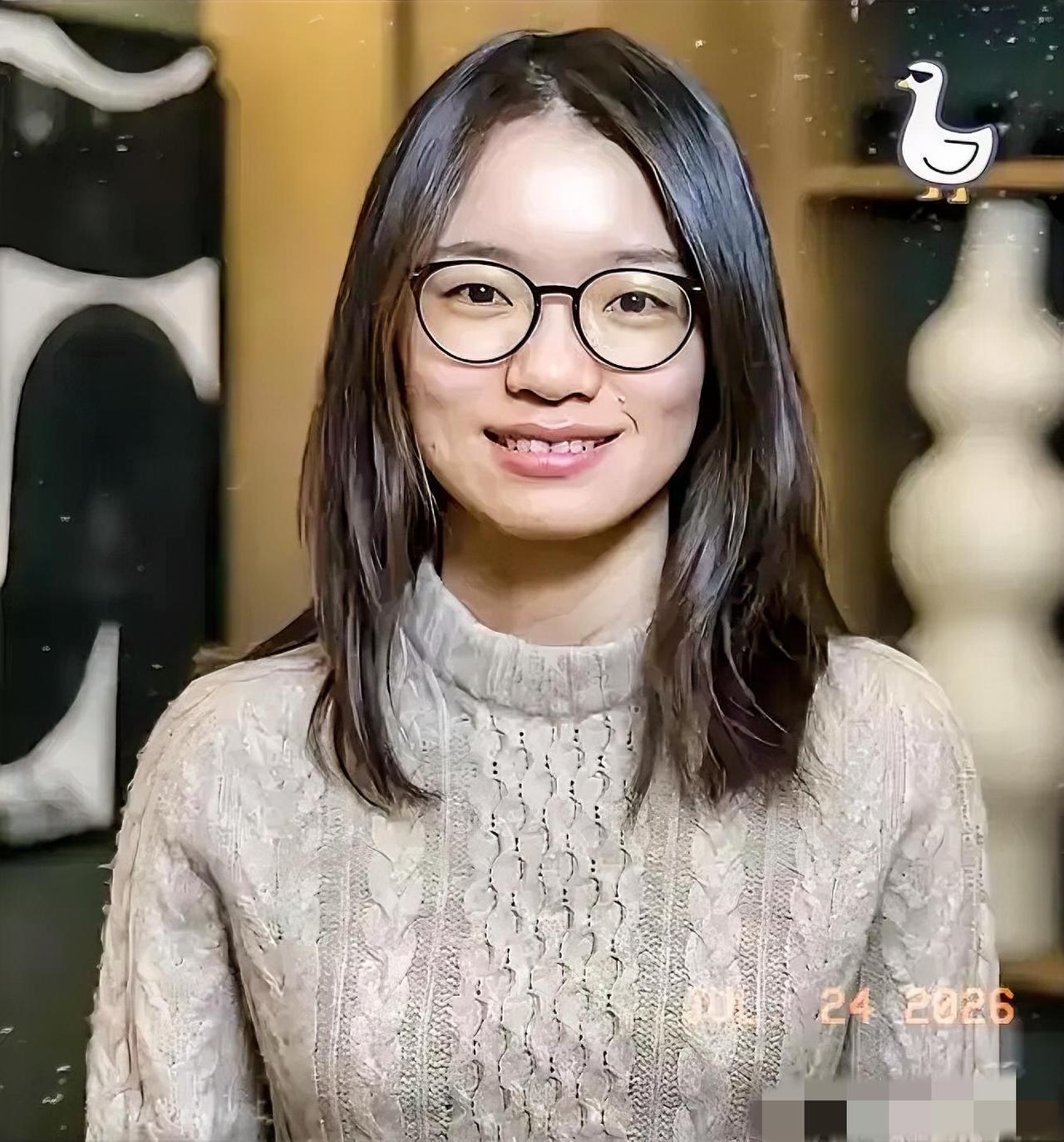 王虹这个人，完全经不起细究，因为仔细查一查就会发现，她实在是太令人敬佩了。这