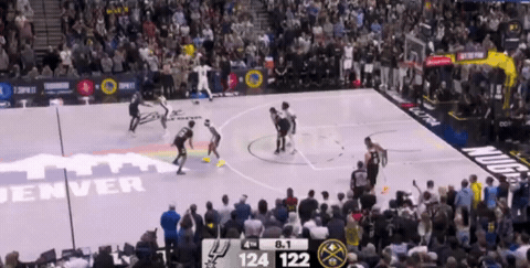 战术精妙！掘金1.6秒完成进攻将比赛拖入加时赛并取得最后胜利。今天掘金在主场迎