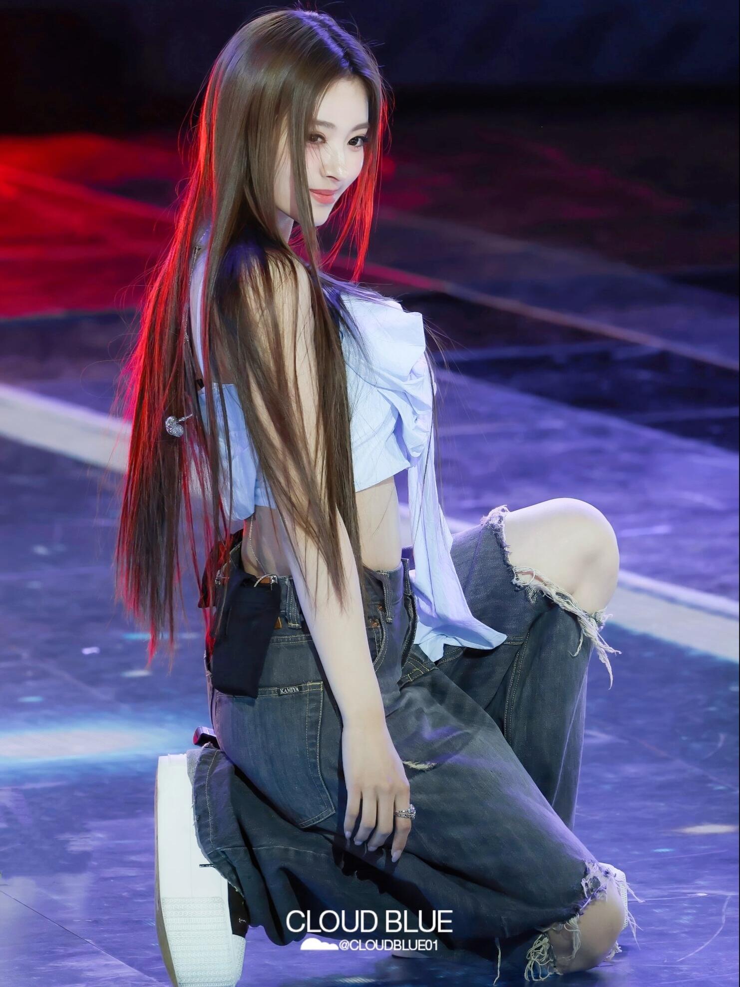 女神绸缎一般的头发✨​​​
