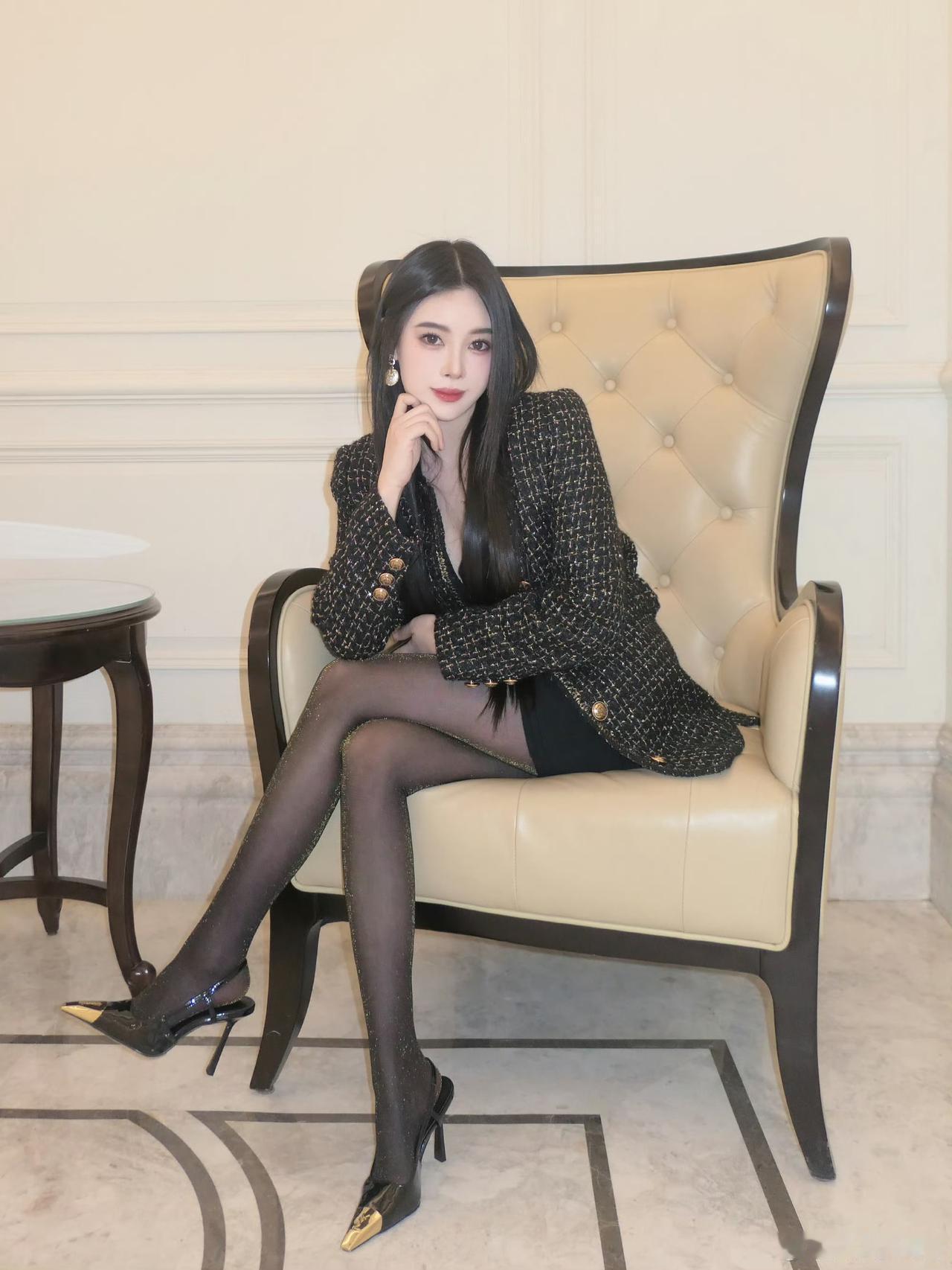 黑色鎏金✨​​​