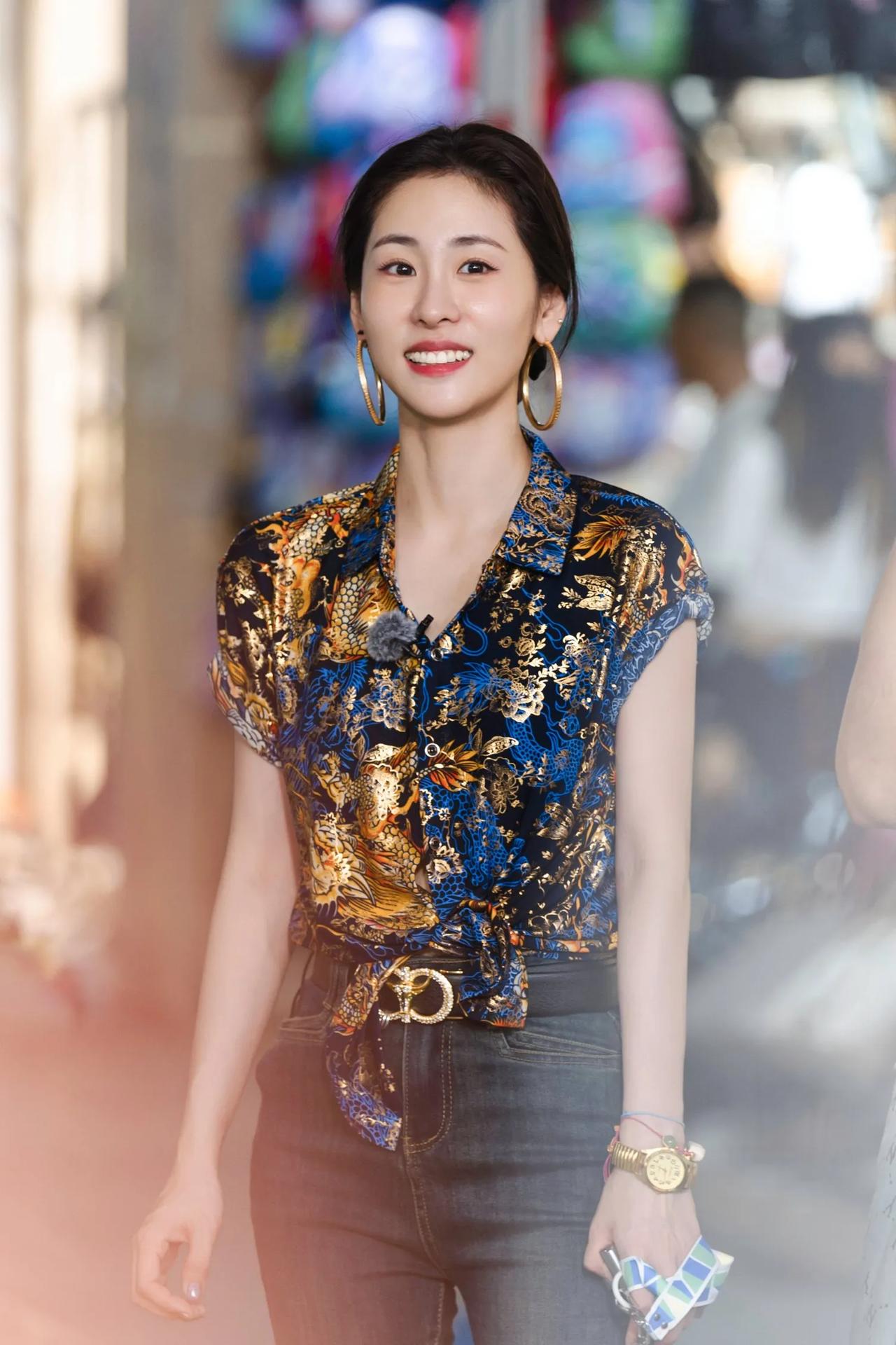 为什么宁静和张碧晨的解压方式如出一辙最近，在天赐的声音里，张碧晨说她没事就喜