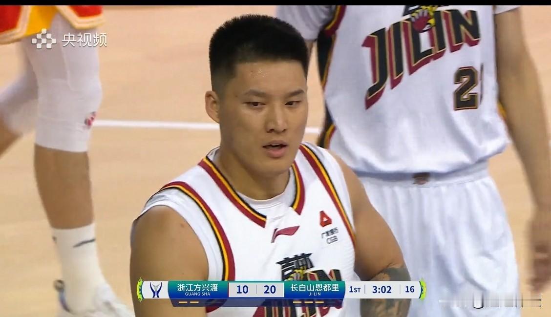 三外援合砍84分，浙江广厦97比94，淘汰吉林进入“CBA俱乐部杯”四强。这场