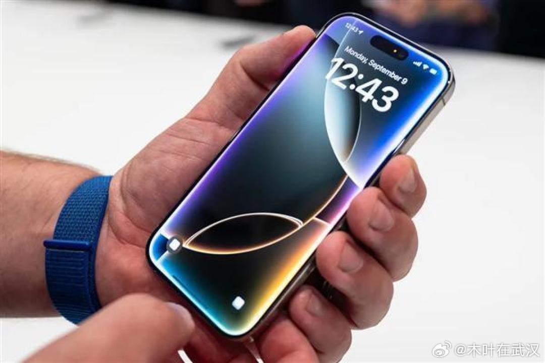 苹果涨价iPhone未涨苹果这波操作耐人寻味——整体硬件成本涨了一轮，官网iPh
