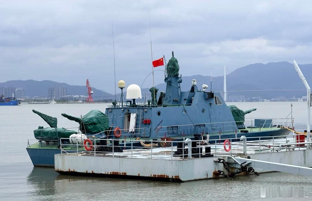 529型侦察艇，首批入列已有20年，部分已转隶海警。​​​