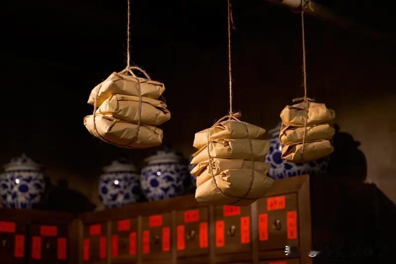 中药一般几副见效，这可真是因人而异。像感冒、发烧这类急性病，一两副中药可能就有明