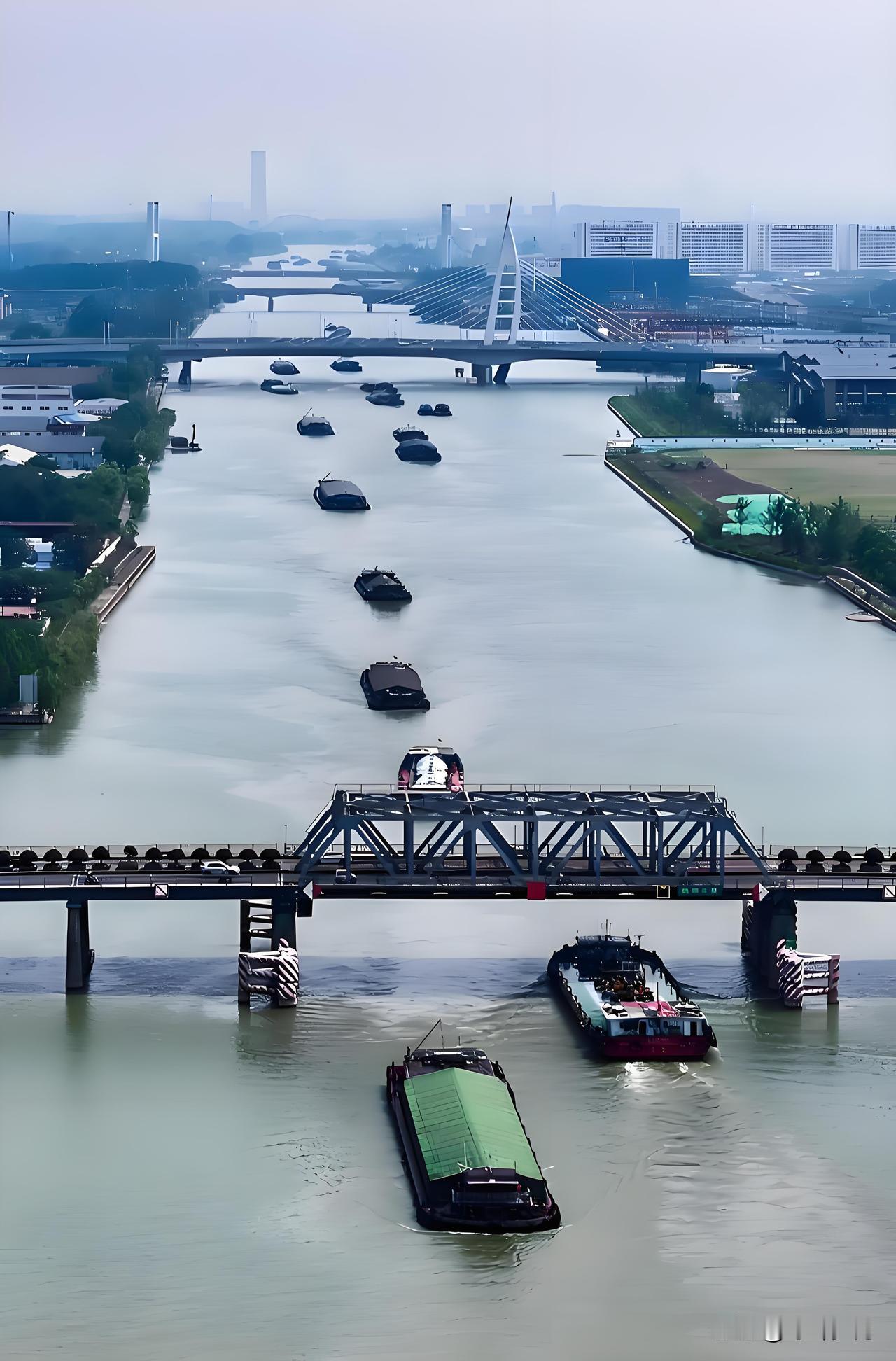 霍尔木兹海峡，完全被封锁，对世界意味着什么？打开中东版图，清晰的可以看出，霍