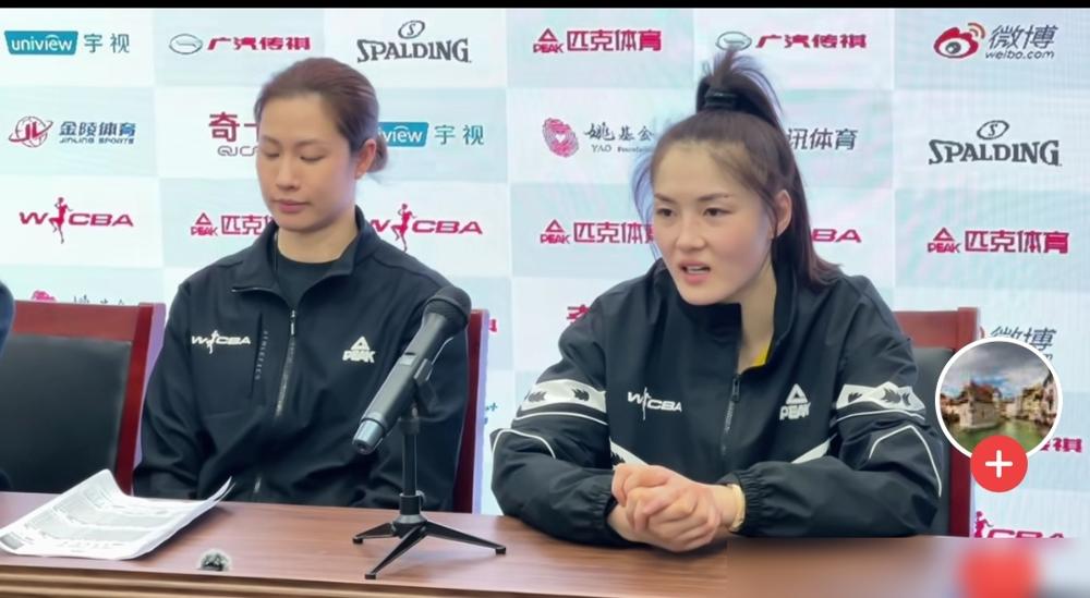 张曼曼，15分6助攻，亲手送卫冕冠军回家。季后赛首轮，江苏女篮干了件大事。