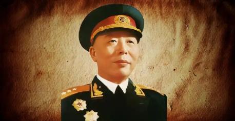 1949年，解放军第9兵团司令宋时轮出席一场酒席，被一位体态曼妙、长相漂亮的年轻