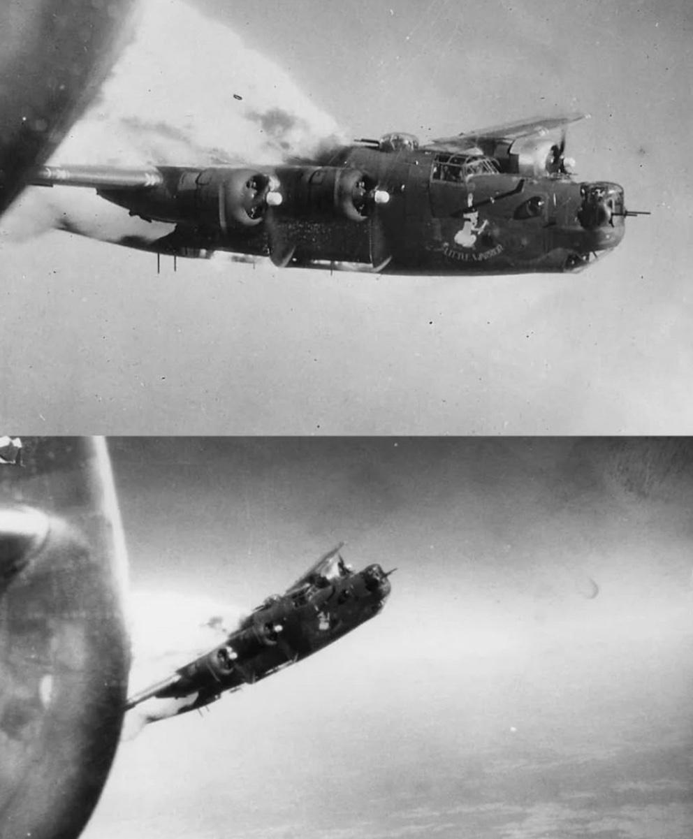 82年前，隶属于美国陆军航空军第493轰炸机大队的一架B-24H“解放者”轰炸机