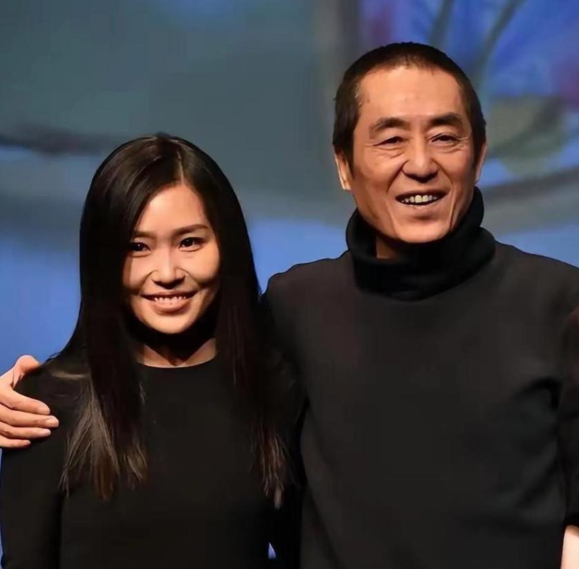 张艺谋最快的一次飞行，是2008年得知女儿在美国被家暴，他扔下所有工作，36小时