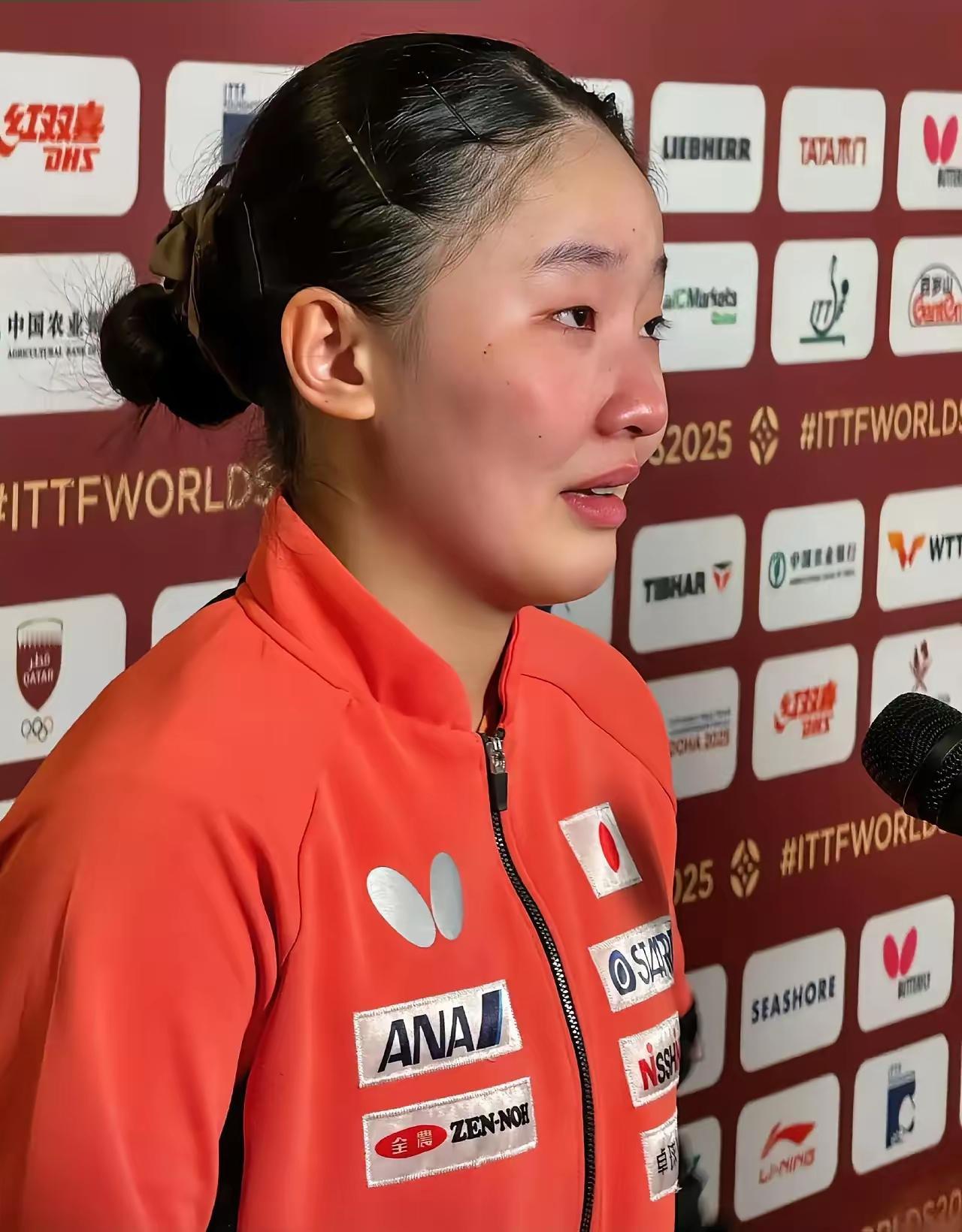 张本美和输球以后，又哭了，说中国🇨🇳乒乓球员个个厉害，根本打不过她们。也不再