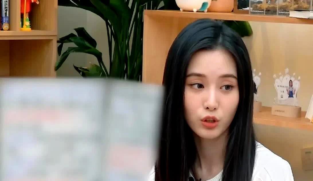徐艺洋：“黄子韬每次和我吵架都会说分手，第一次我信了，然后他来给我道歉，说是气话