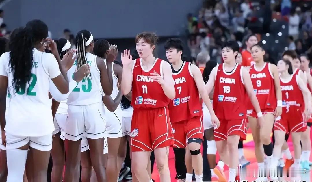 亮剑世界杯！女篮终极大洗牌！2米26巨塔统治爆发，16人全员生死竞聘！不留退