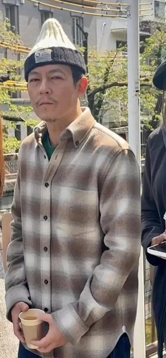 陈冠希现在这形象像谁？演一个地保根本不用化妆。曾经的花样美男，缘何锐变成这样？这