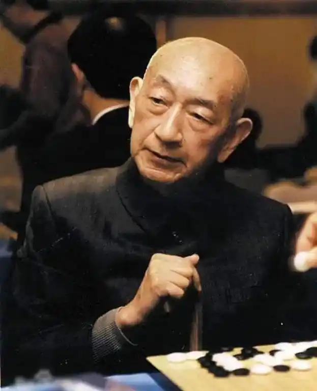 棋坛老宗师吴清源有一个怪脾气，对谁越看重，说话就越不留情面。聂卫平、林海峰