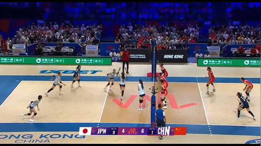 中国女排这熟悉的剧本回来了，有种2019年女排世界杯打日本女排的感觉！暴揍日本女