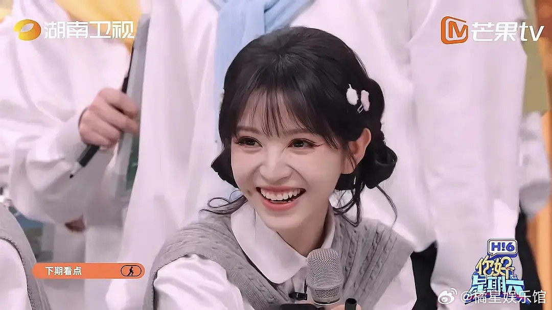 假笑cp磕到了一个皮笑肉不笑，一个肉笑皮不笑