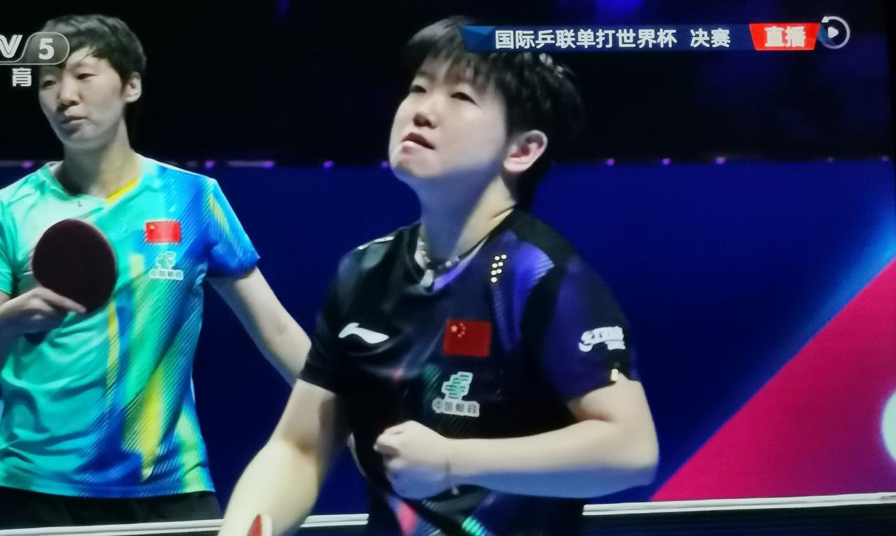 澳门世乒赛暖心一幕！体育生态终回纯粹回看澳门世乒赛冠军赛，被一个细节戳中：