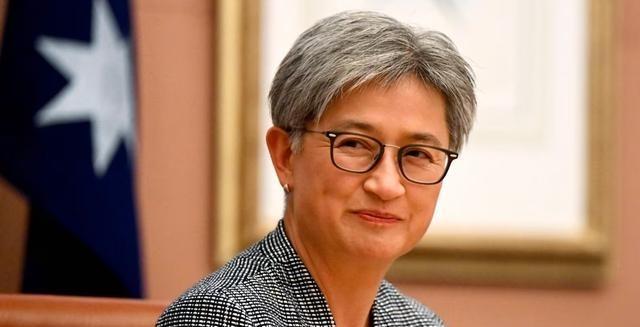 要警惕，澳大利亚外长诚恳表态。这次中国之行，是黄英贤东北亚三国行的核心一站，来之