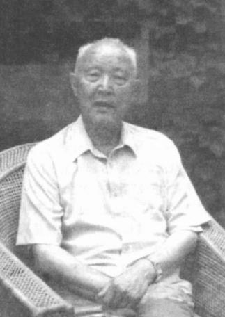 1960年，第63军军长傅崇碧少将在例行体检中，被检查出肾癌，听从医嘱，他外出散