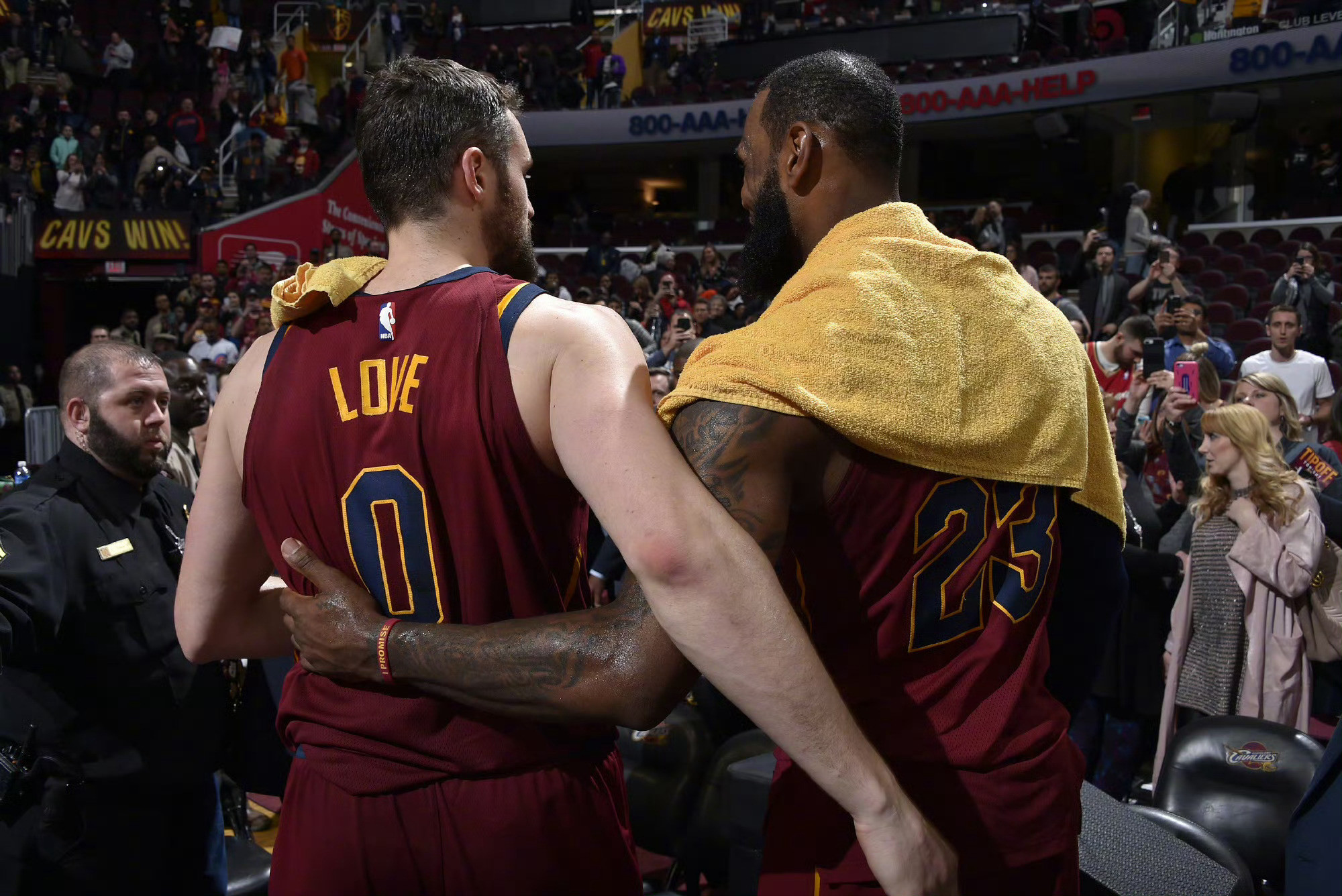 随着比尔、利拉德等纷纷被买断，据NBA知名记者Marcstein报道：乐福在被