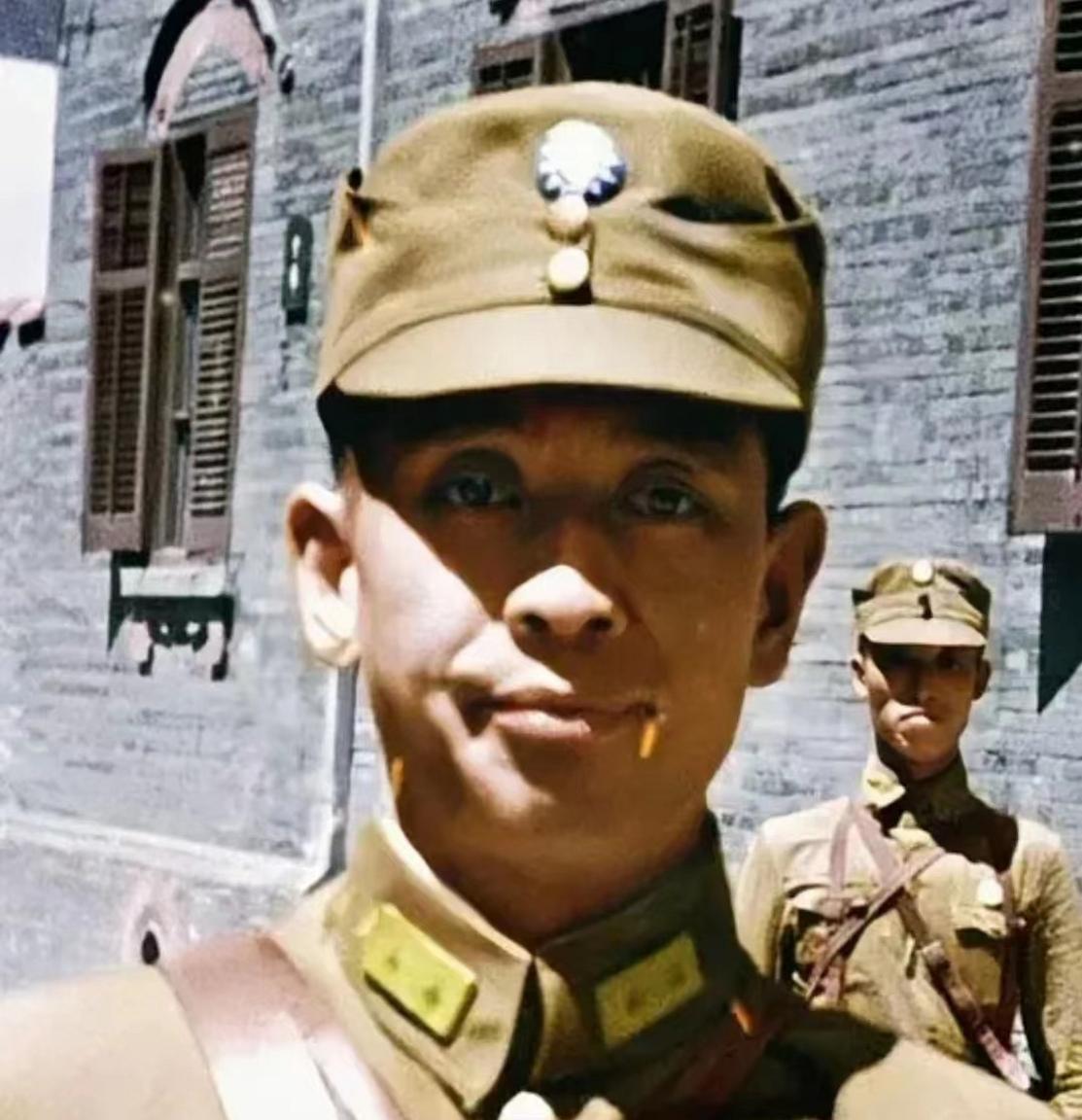 1949年12月，国民党兵团司令官孙元良大摆宴席，邀请师以上将领参加。见应者寥寥