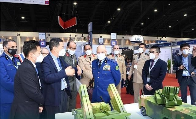 外媒：多国抢购中国武器装备！印巴冲突硝烟未尽，世界已掀起一股抢购中国装备的热潮。