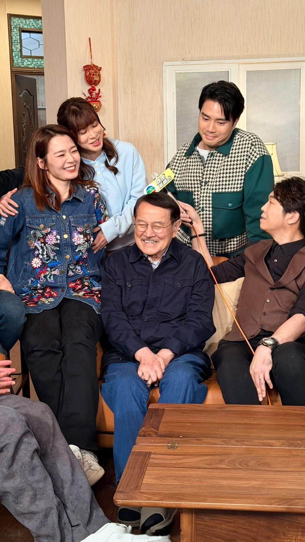 星岛：爱回家临近大结局刘丹感慨天下无不散筵席全员有意报名新处境剧续缘分滕丽名