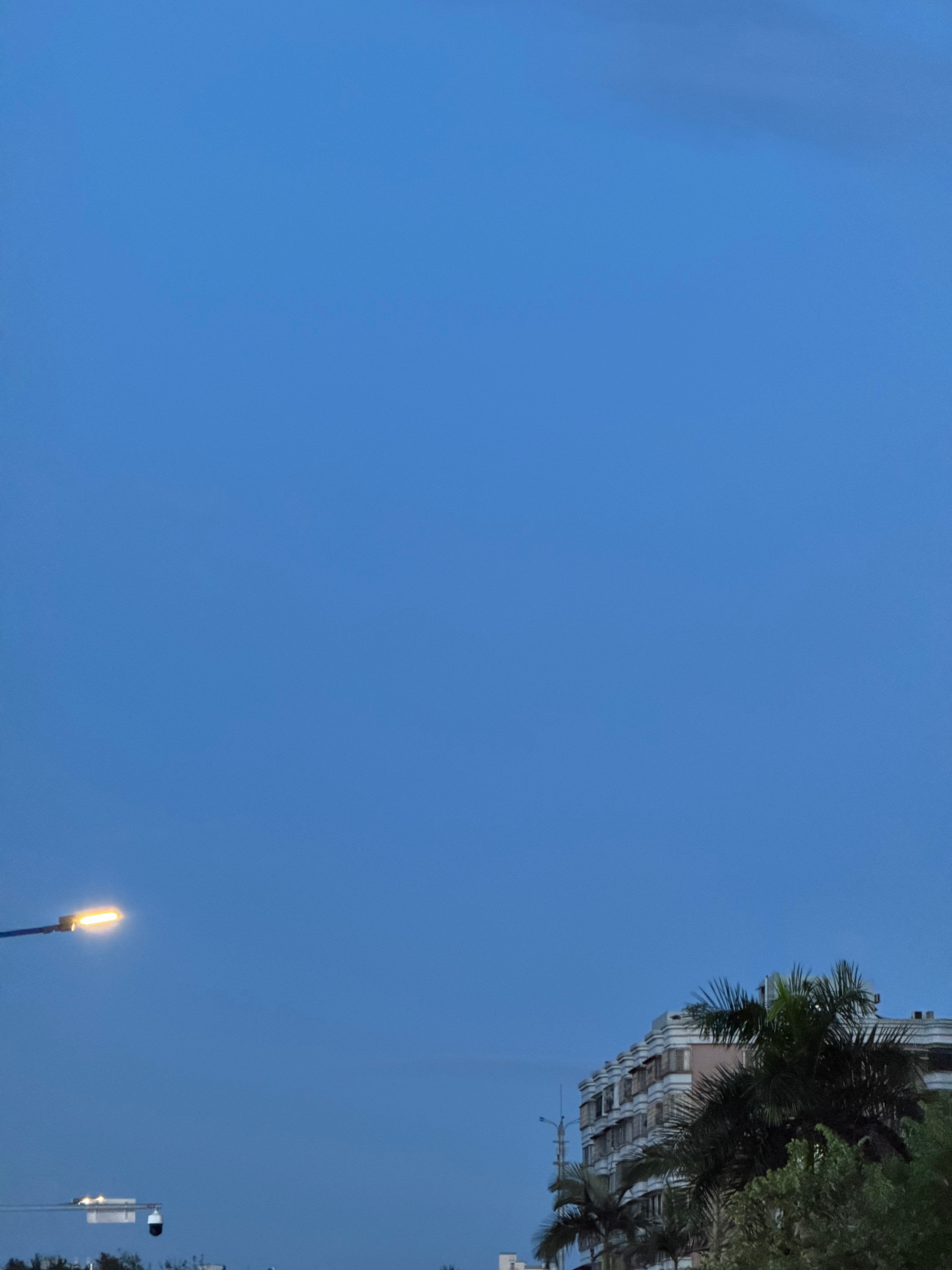 BlueHour​​​