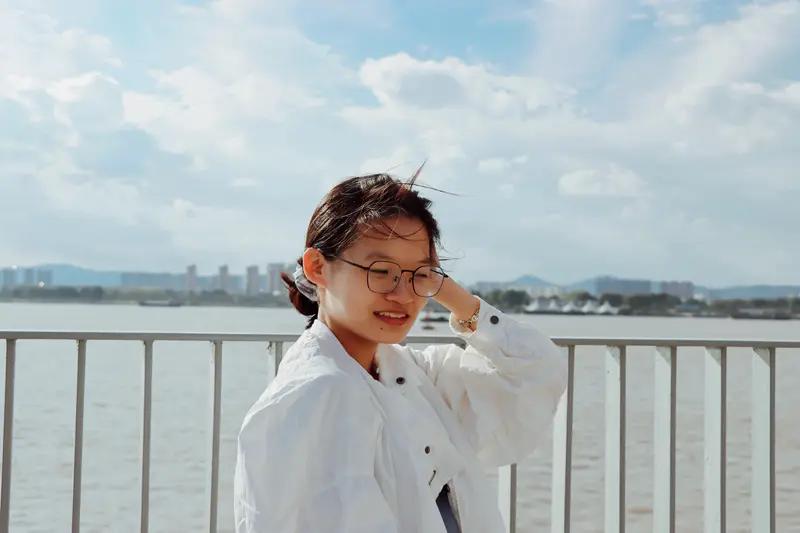 冬日生活打卡季武汉这“天价剪发”事件太离谱了！19岁大学生小周本以为9.9元就