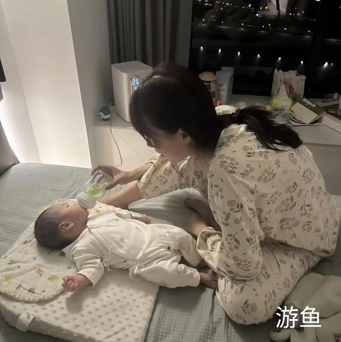 外甥女有福，摊上个好婆婆。怀孕时婆婆给3万，生孩子给2万，周岁给1万，每个月给