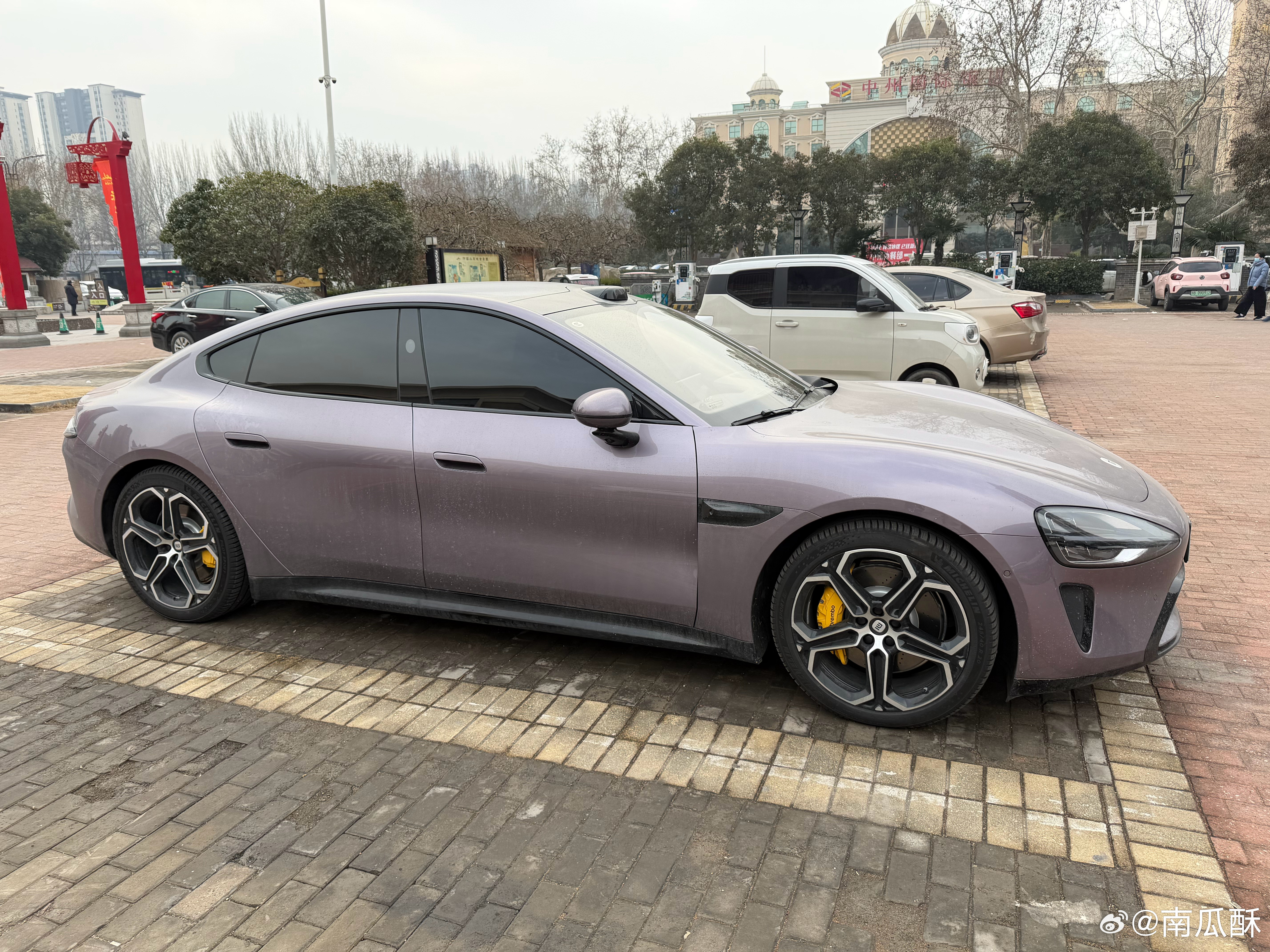 晚上好，给大家看看我的「老米SU7Max」